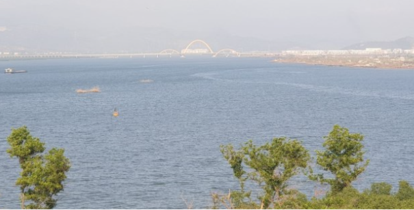 Tỉnh sắp lên TP trực thuộc Trung ương khảo sát vị trí xây trung tâm hành chính mới: Quy mô 1.500ha, tọa lạc tại vùng vịnh là hợp lưu của 6 con sông- Ảnh 3. Tỉnh sắp lên TP trực thuộc Trung ương khảo sát vị trí xây trung tâm hành chính mới: Quy mô 1.500ha, tọa lạc tại vùng vịnh là hợp lưu của 6 con sông- Ảnh 3.