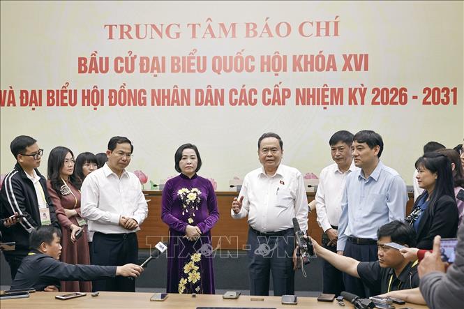 Chủ tịch Quốc hội Trần Thanh Mẫn: Thông tin bầu cử được truyền tải nhanh chóng, chính xác, an toàn- Ảnh 1.