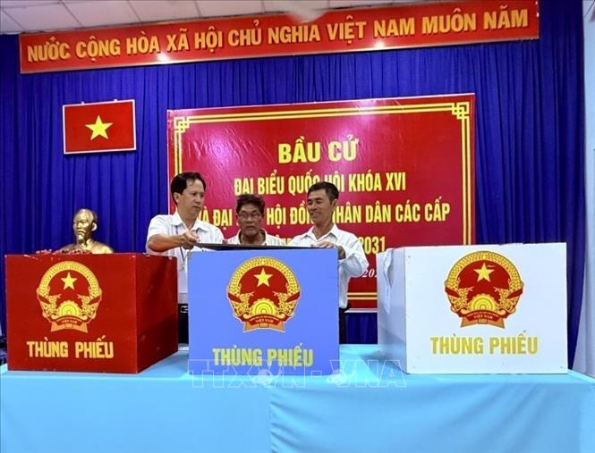 Hoàn thành tốt đẹp công tác bỏ phiếu bầu cử trên cả nước- Ảnh 5. Hoàn thành tốt đẹp công tác bỏ phiếu bầu cử trên cả nước- Ảnh 5.