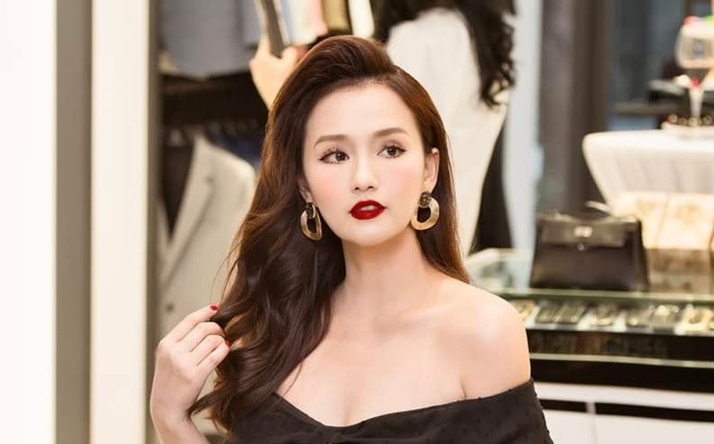 Biệt thự bạc tỷ 600m2 của 'phú bà showbiz Việt': Tọa lạc ở khu đắt đỏ bậc nhất Hà Nội, nội thất nhập khẩu châu Âu- Ảnh 1.