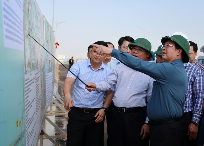 Chỉ 6 tháng nữa, chính thức thông xe tuyến cao tốc ‘rừng - biển’ đầu tiên của Việt Nam- Ảnh 1.