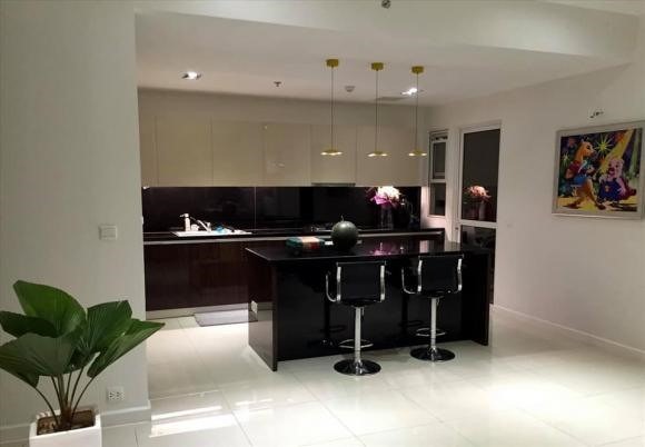 Có gì bên trong căn biệt thự 18 tỷ đồng tại Mỹ của em trai Hoài Linh đang được rao bán gấp?- Ảnh 4. Có gì bên trong căn biệt thự 18 tỷ đồng tại Mỹ của em trai Hoài Linh đang được rao bán gấp?- Ảnh 4.