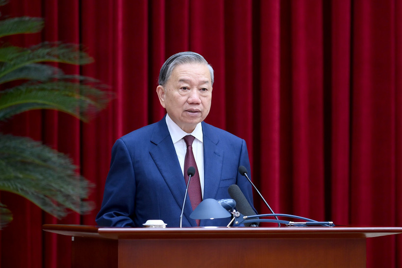 Thông báo Hội nghị lần thứ hai Ban Chấp hành Trung ương Đảng khóa XIV- Ảnh 1.