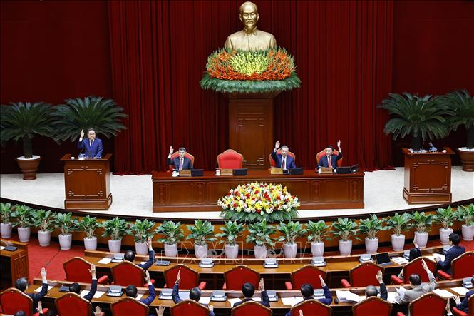 Bế mạc Hội nghị lần thứ 2 BCH TƯ Đảng khóa XIV: Thống nhất cao về những vấn đề lớn, hệ trọng- Ảnh 5.