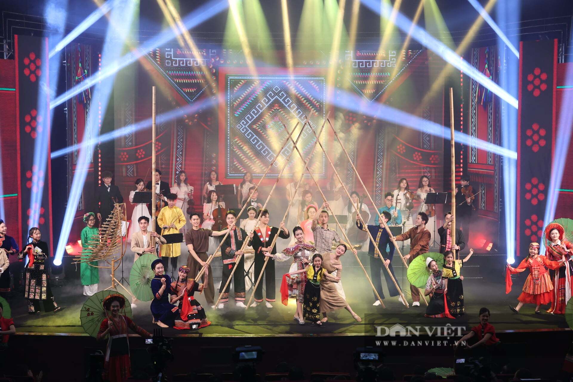 Chính thức khởi động Giải báo chí toàn quốc về nông nghiệp, nông dân, nông thôn 2026 và Thi ảnh nông thôn 40 năm Đổi mới- Ảnh 3.