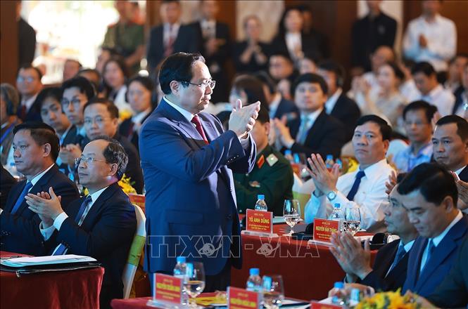 Thủ tướng Phạm Minh Chính: Doanh nghiệp hãy cùng Thanh Hóa phát huy lợi thế và cống hiến, chia sẻ- Ảnh 1. Thủ tướng Phạm Minh Chính: Doanh nghiệp hãy cùng Thanh Hóa phát huy lợi thế và cống hiến, chia sẻ- Ảnh 1.