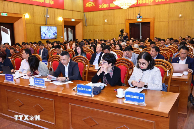 Tăng cường công tác thông tin, tuyên truyền về bầu cử đại biểu Quốc hội và HĐND- Ảnh 3.