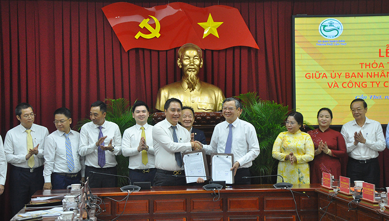 Hình ảnh tại lễ ký kết. Nguồn ảnh: Báo Cần Thơ