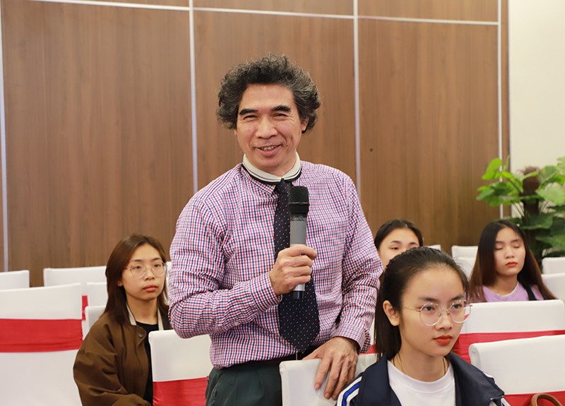 PGS.TS. Nguyễn Thường Lạng: Lãi suất không còn "rẻ" nhưng phải hợp lý để "nuôi" tăng trưởng- Ảnh 4.