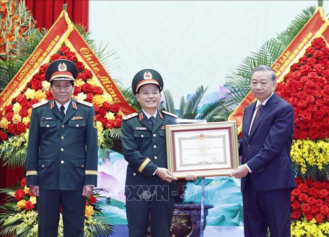 Tổng Bí thư, Chủ tịch nước Tô Lâm: Xây dựng lực lượng vũ trang Quân khu 3 vững mạnh toàn diện- Ảnh 4. Tổng Bí thư, Chủ tịch nước Tô Lâm: Xây dựng lực lượng vũ trang Quân khu 3 vững mạnh toàn diện- Ảnh 4.