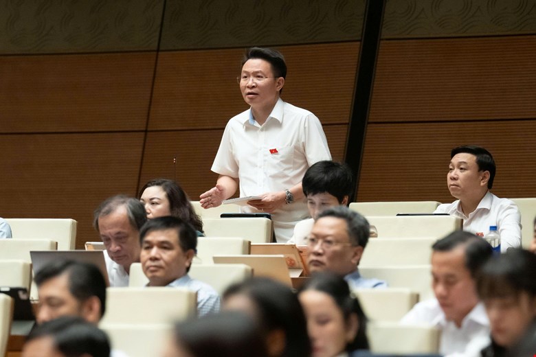 Công chứng bất động sản: Nên bắt buộc hay trao quyền lựa chọn cho người dân?- Ảnh 3.