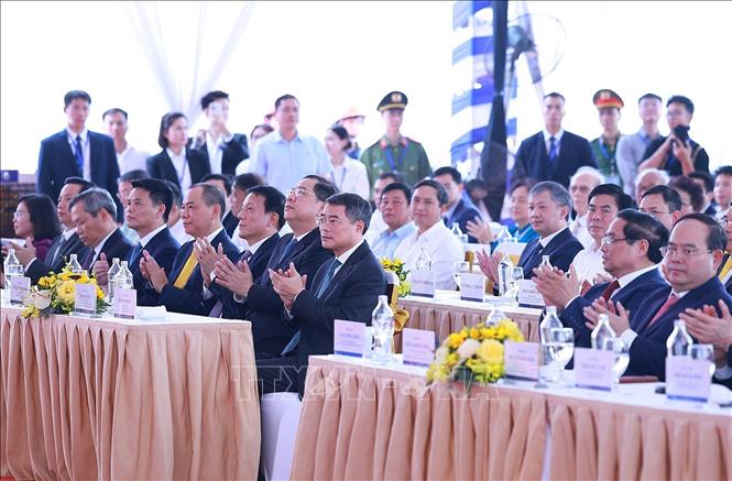 Thủ tướng dự Lễ khởi công Dự án tuyến đường sắt tốc độ cao Hà Nội - Quảng Ninh- Ảnh 2.