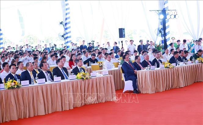 Thủ tướng dự Lễ khởi công Dự án tuyến đường sắt tốc độ cao Hà Nội - Quảng Ninh- Ảnh 4.