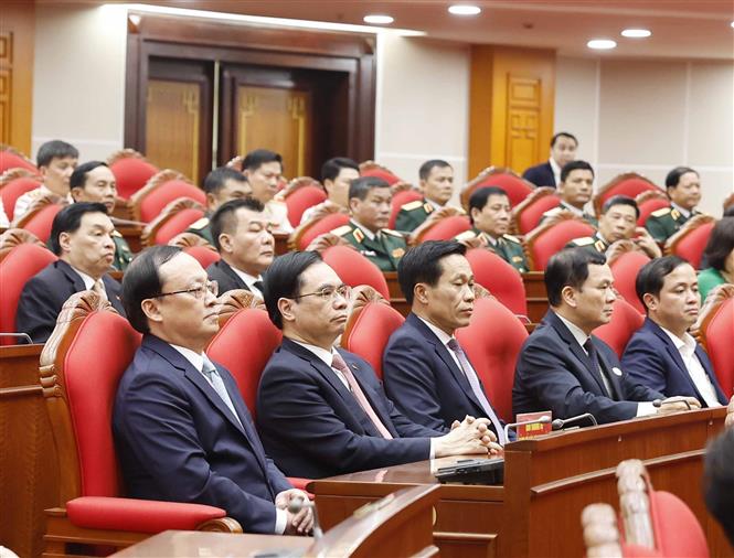Hội nghị công bố Quyết định của Bộ Chính trị về công tác cán bộ- Ảnh 10.