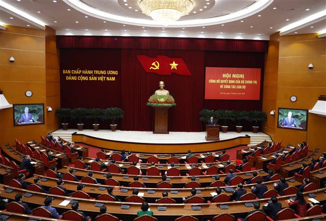 Hội nghị công bố Quyết định của Bộ Chính trị về công tác cán bộ- Ảnh 1.