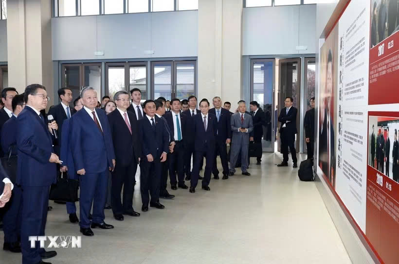 Tổng Bí thư, Chủ tịch nước Tô Lâm thăm Khu mới Hùng An của Trung Quốc- Ảnh 1. Tổng Bí thư, Chủ tịch nước Tô Lâm thăm Khu mới Hùng An của Trung Quốc- Ảnh 1.