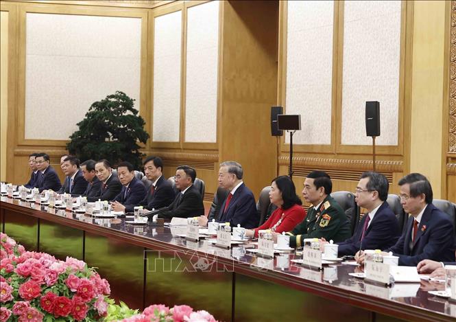 Tổng Bí thư, Chủ tịch nước Tô Lâm hội đàm với Tổng Bí thư, Chủ tịch Trung Quốc Tập Cận Bình- Ảnh 1. Tổng Bí thư, Chủ tịch nước Tô Lâm hội đàm với Tổng Bí thư, Chủ tịch Trung Quốc Tập Cận Bình- Ảnh 1.