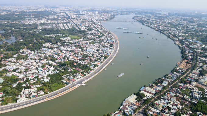 Đồng Nai trước bước ngoặt lên thành phố trực thuộc Trung ương: Từ 'thủ phủ công nghiệp' đến cực tăng trưởng quốc gia- Ảnh 4.