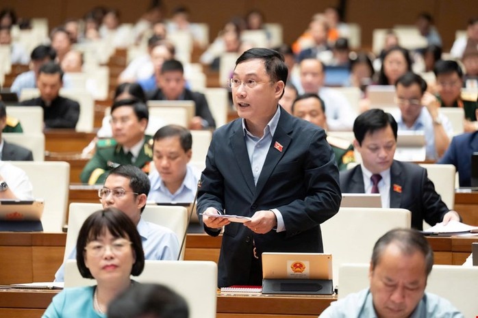 Giá nhà cao gấp 30 lần thu nhập: Đề xuất đánh thuế nhà đất bỏ hoang và siết đầu cơ bất động sản- Ảnh 1.