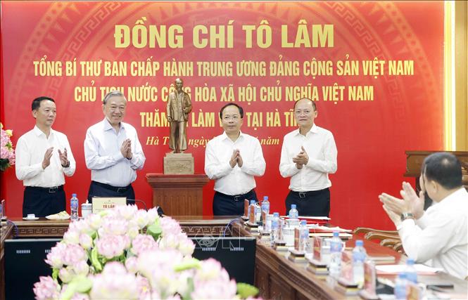 Tổng Bí thư, Chủ tịch nước Tô Lâm: Hà Tĩnh khơi dậy khát vọng phát triển, quyết tâm đạt mục tiêu tăng trưởng nhanh, bền vững- Ảnh 5.