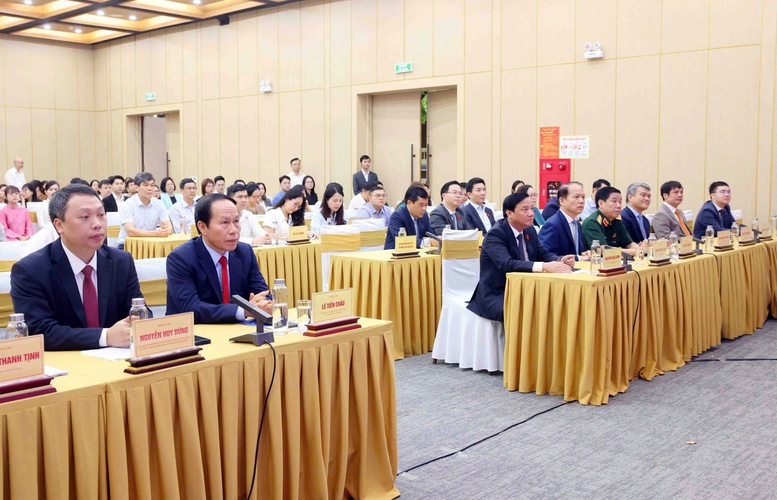 Phó Thủ tướng Lê Tiến Châu bấm nút Khai trương Cơ sở dữ liệu quốc gia về pháp luật (phiên bản mới)- Ảnh 1.