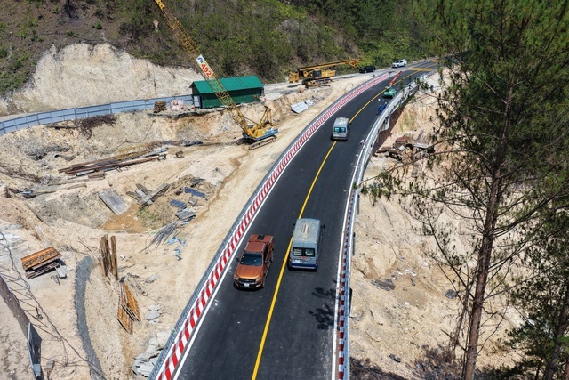 Chính thức thông xe cầu cạn vượt vực sâu ở Đà Lạt- Ảnh 2.