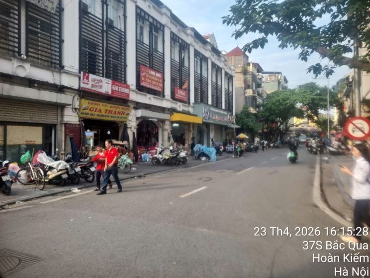 Sẽ xóa sổ khu chợ trăm năm tuổi giữa lòng phố cổ Hà Nội: 'Giải phóng' hoàn toàn không gian đô thị- Ảnh 1.