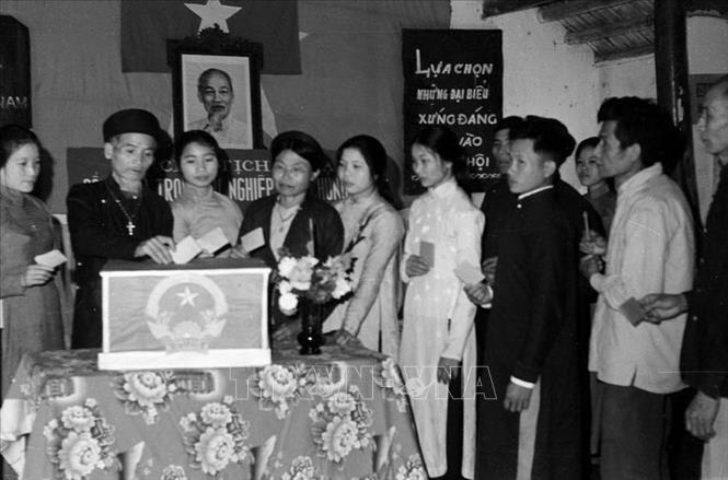 50 năm Ngày Tổng tuyển cử bầu Quốc hội của nước Việt Nam thống nhất (25/4/1976-25/4/2026): Mốc son trong lịch sử nước nhà- Ảnh 23.