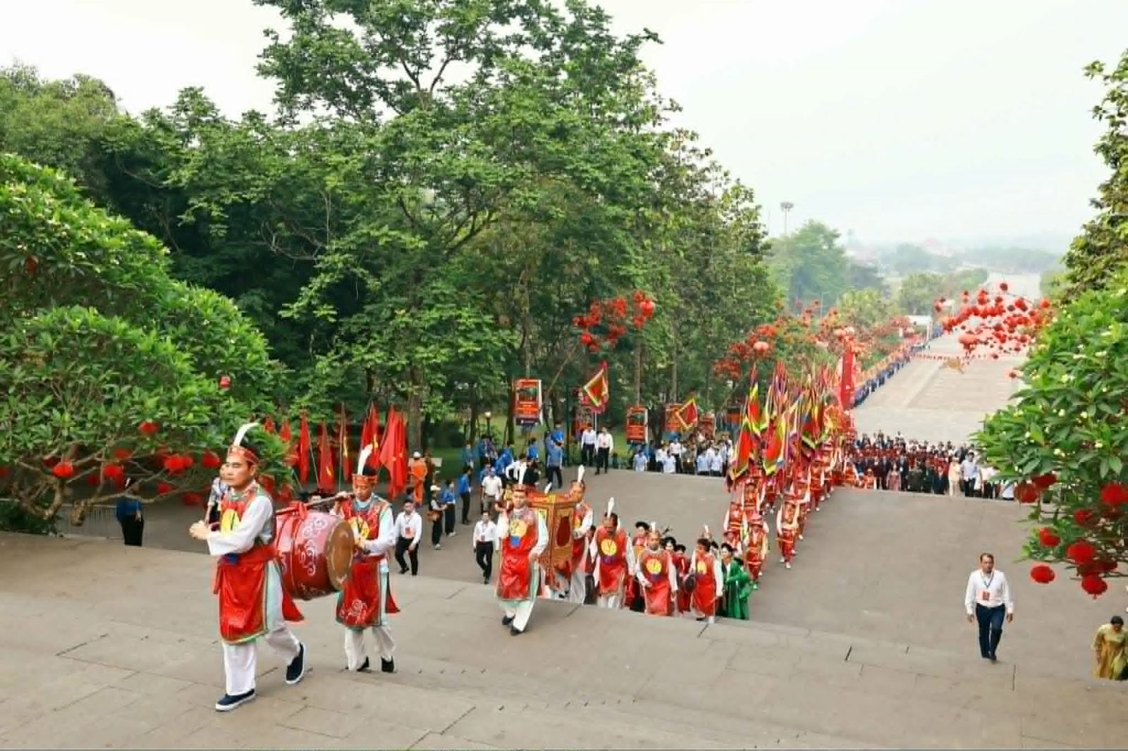 Trang nghiêm Lễ dâng hương tưởng niệm các Vua Hùng trên đỉnh núi Nghĩa Lĩnh- Ảnh 3.