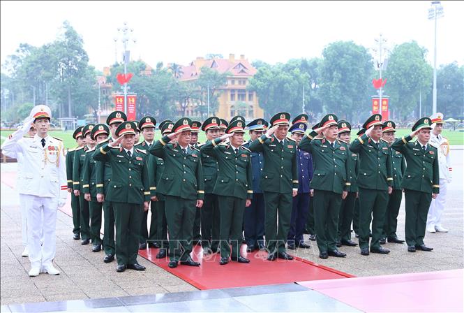 Lãnh đạo Đảng, Nhà nước vào Lăng viếng Chủ tịch Hồ Chí Minh- Ảnh 4.