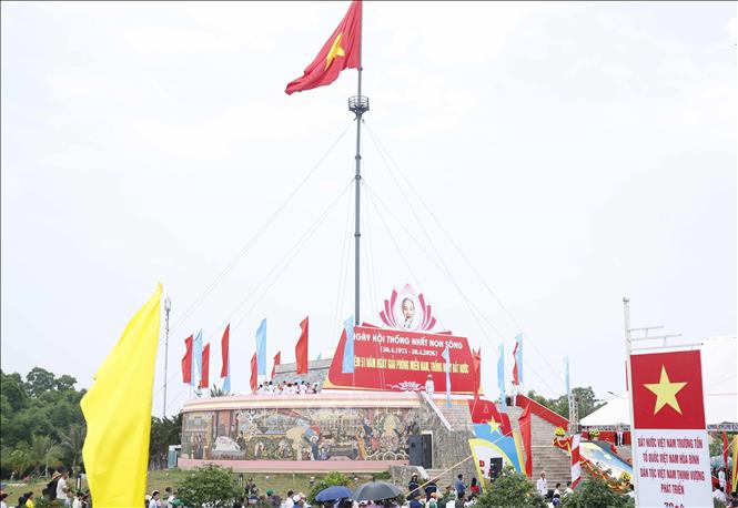 Tổng Bí thư, Chủ tịch nước Tô Lâm dự Lễ Thượng cờ 'Thống nhất non sông'- Ảnh 4.