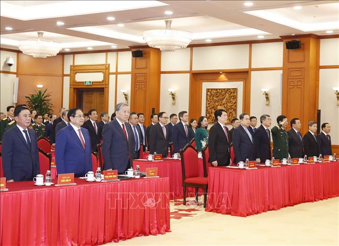 Lễ trao tặng Huân chương cao quý cho các đồng chí lãnh đạo Đảng, Nhà nước và cán bộ cấp cao- Ảnh 1.
