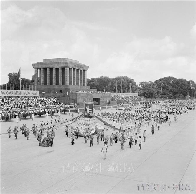 51 năm thống nhất đất nước: Đảng ta muôn vạn tấm lòng, niềm tin- Ảnh 1.