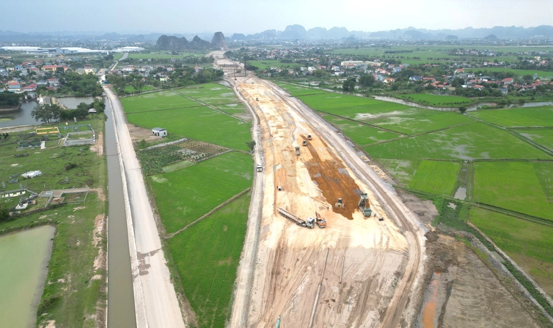 Cao tốc gần 7.000 tỷ có bóng dáng Xuân Trường nỗ lực thông xe trong năm nay- Ảnh 1.