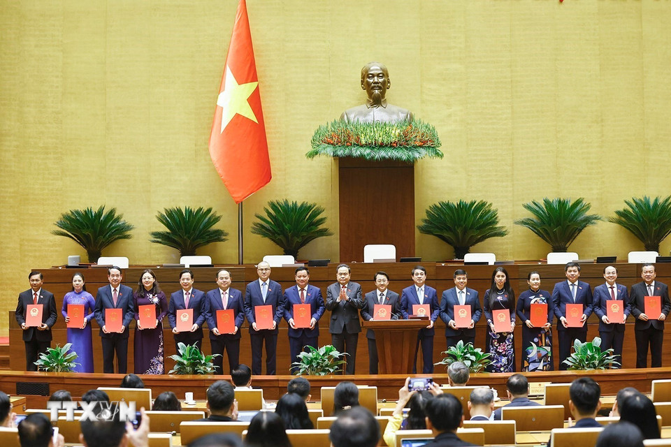 Quốc hội tiếp tục công tác nhân sự, kiện toàn bộ máy lãnh đạo- Ảnh 6.