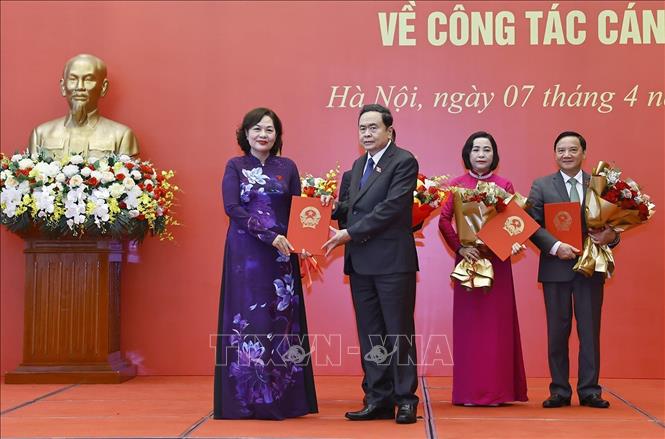 Chủ tịch Quốc hội dự Lễ công bố, trao Nghị quyết của Quốc hội, UBTVQH về công tác cán bộ- Ảnh 5. Chủ tịch Quốc hội dự Lễ công bố, trao Nghị quyết của Quốc hội, UBTVQH về công tác cán bộ- Ảnh 5.