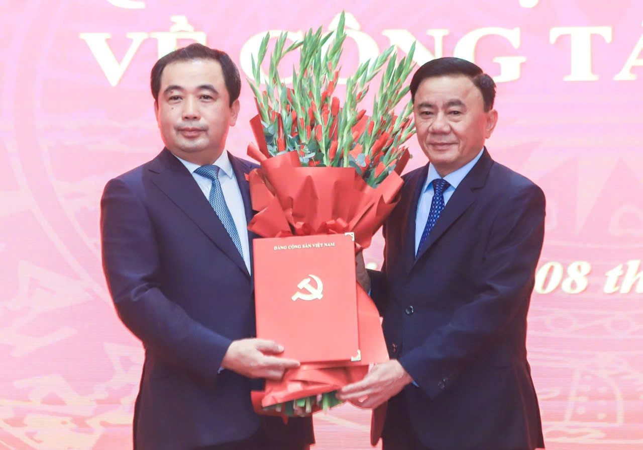 Ba lời hứa của tân Bí thư Thành ủy Hà Nội Trần Đức Thắng khi nhậm chức- Ảnh 2.