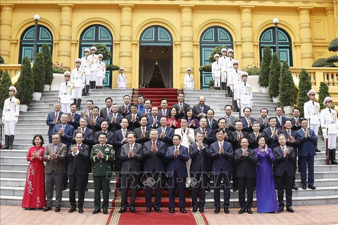Tổng Bí thư, Chủ tịch nước chủ trì hội nghị công bố các quyết định đối với Chính phủ- Ảnh 9. Tổng Bí thư, Chủ tịch nước chủ trì hội nghị công bố các quyết định đối với Chính phủ- Ảnh 9.