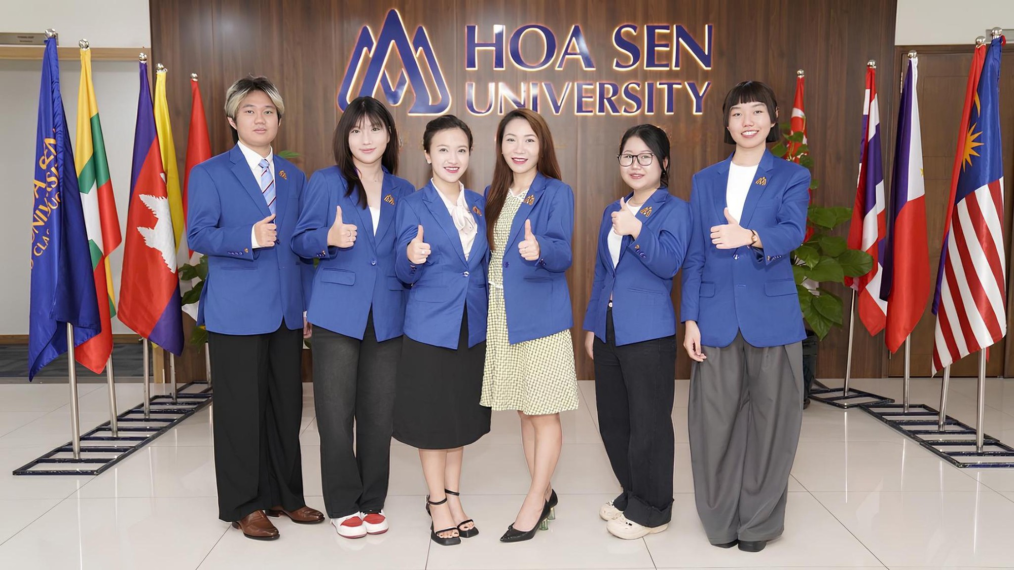 Đào tạo Thương mại điện tử thực chiến, tích hợp AI: Đón đầu xu hướng tuyển dụng kỷ nguyên số- Ảnh 1. Đào tạo Thương mại điện tử thực chiến, tích hợp AI: Đón đầu xu hướng tuyển dụng kỷ nguyên số- Ảnh 1.