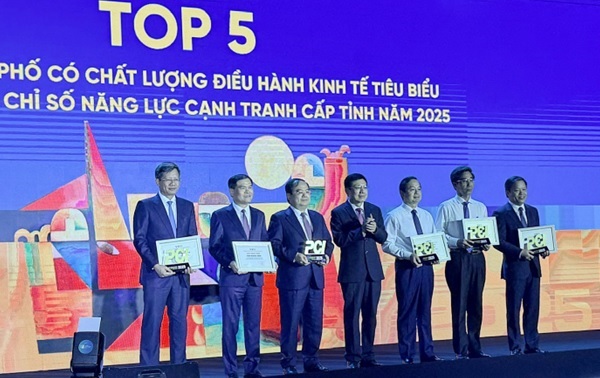 Phú Thọ vào TOP 5 cả nước về năng lực cạnh tranh năm 2025- Ảnh 1. Phú Thọ vào TOP 5 cả nước về năng lực cạnh tranh năm 2025- Ảnh 1.