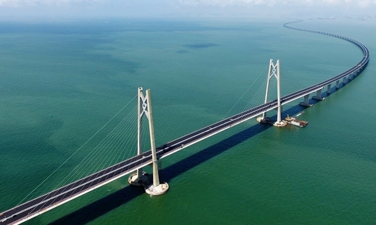 Siêu cầu vượt biển dài nhất thế giới nối liền 3 vùng đất: Cầu - đảo - hầm hội tụ trong một công trình gần 19 tỷ USD- Ảnh 2. Siêu cầu vượt biển dài nhất thế giới nối liền 3 vùng đất: Cầu - đảo - hầm hội tụ trong một công trình gần 19 tỷ USD- Ảnh 2.