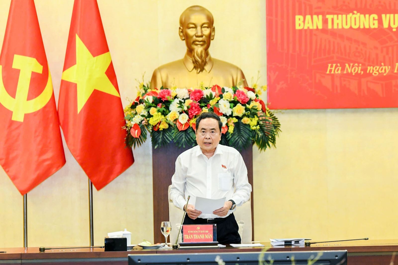 Chủ tịch Quốc hội Trần Thanh Mẫn chủ trì Hội nghị Ban Thường vụ Đảng ủy Quốc hội- Ảnh 1.