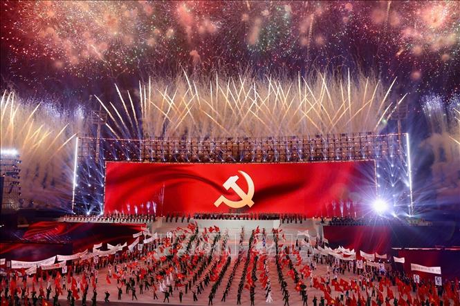 Tư tưởng Hồ Chí Minh soi sáng hành trình phát triển đất nước- Ảnh 9. Tư tưởng Hồ Chí Minh soi sáng hành trình phát triển đất nước- Ảnh 9.