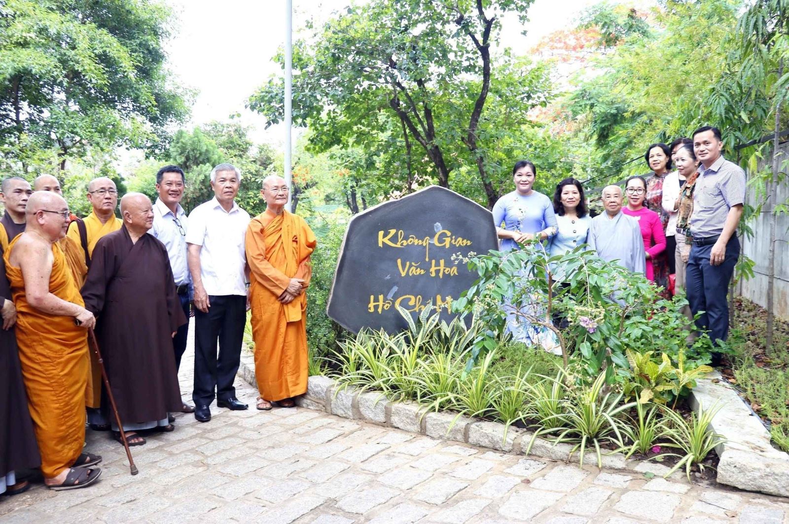 Tư tưởng Hồ Chí Minh soi sáng hành trình phát triển đất nước- Ảnh 6. Tư tưởng Hồ Chí Minh soi sáng hành trình phát triển đất nước- Ảnh 6.