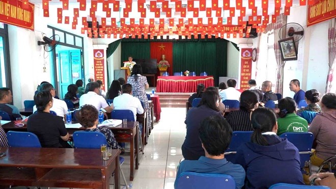 Người dân kiến nghị sau khi nhận tiền đền bù siêu đô thị 925.000 tỷ của Vingroup- Ảnh 1.