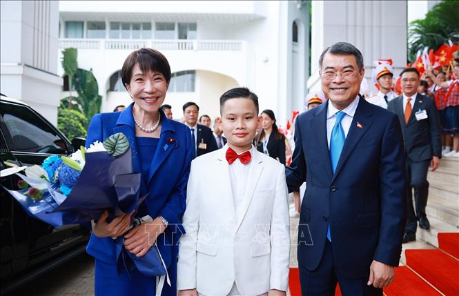 Thủ tướng Lê Minh Hưng chủ trì Lễ đón chính thức Thủ tướng Nhật Bản- Ảnh 3.