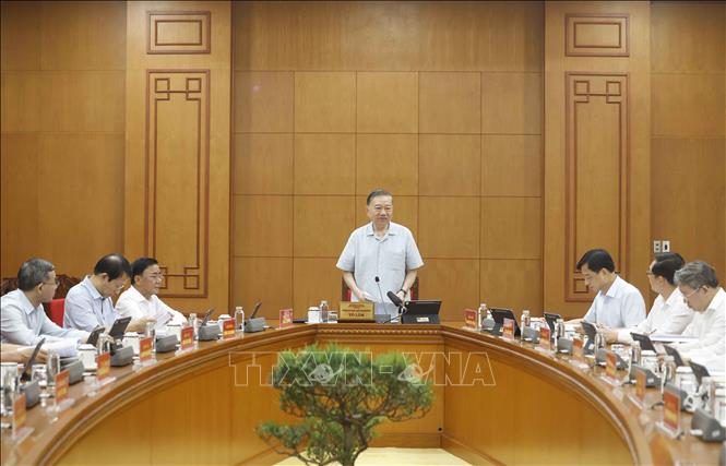Tổng Bí thư, Chủ tịch nước Tô Lâm: Hoàn thiện đề án về phát triển công nghệ lượng tử mang tầm chiến lược- Ảnh 1. Tổng Bí thư, Chủ tịch nước Tô Lâm: Hoàn thiện đề án về phát triển công nghệ lượng tử mang tầm chiến lược- Ảnh 1.