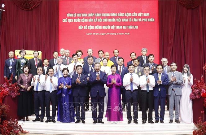Tổng Bí thư, Chủ tịch nước Tô Lâm gặp gỡ cộng đồng người Việt Nam tại Thái Lan- Ảnh 6. Tổng Bí thư, Chủ tịch nước Tô Lâm gặp gỡ cộng đồng người Việt Nam tại Thái Lan- Ảnh 6.