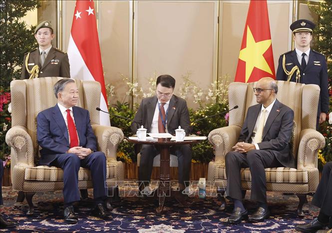 Tổng Bí thư, Chủ tịch nước Tô Lâm hội đàm với Tổng thống Singapore Tharman Shanmugaratnam- Ảnh 2. Tổng Bí thư, Chủ tịch nước Tô Lâm hội đàm với Tổng thống Singapore Tharman Shanmugaratnam- Ảnh 2.