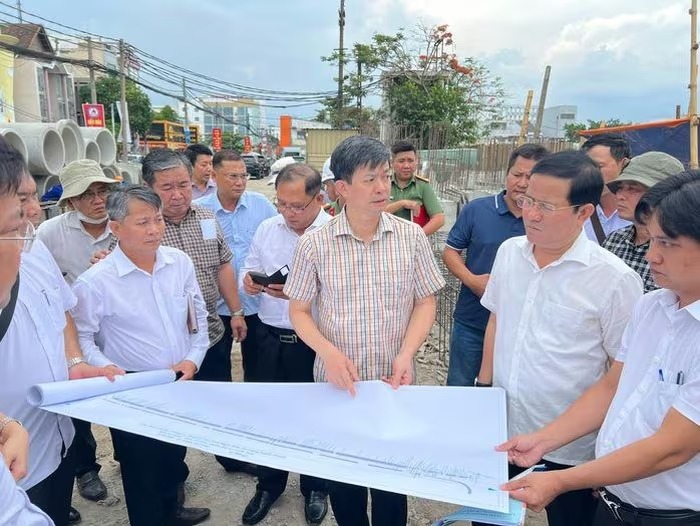 Lãnh đạo TP lớn nhất ĐBSCL ra chỉ đạo 'nóng' cưỡng chế hơn 1.099 trường hợp giải phóng mặt bằng- Ảnh 2.